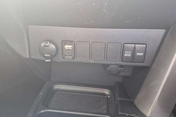 2017 Toyota RAV4 ASA44R MY17