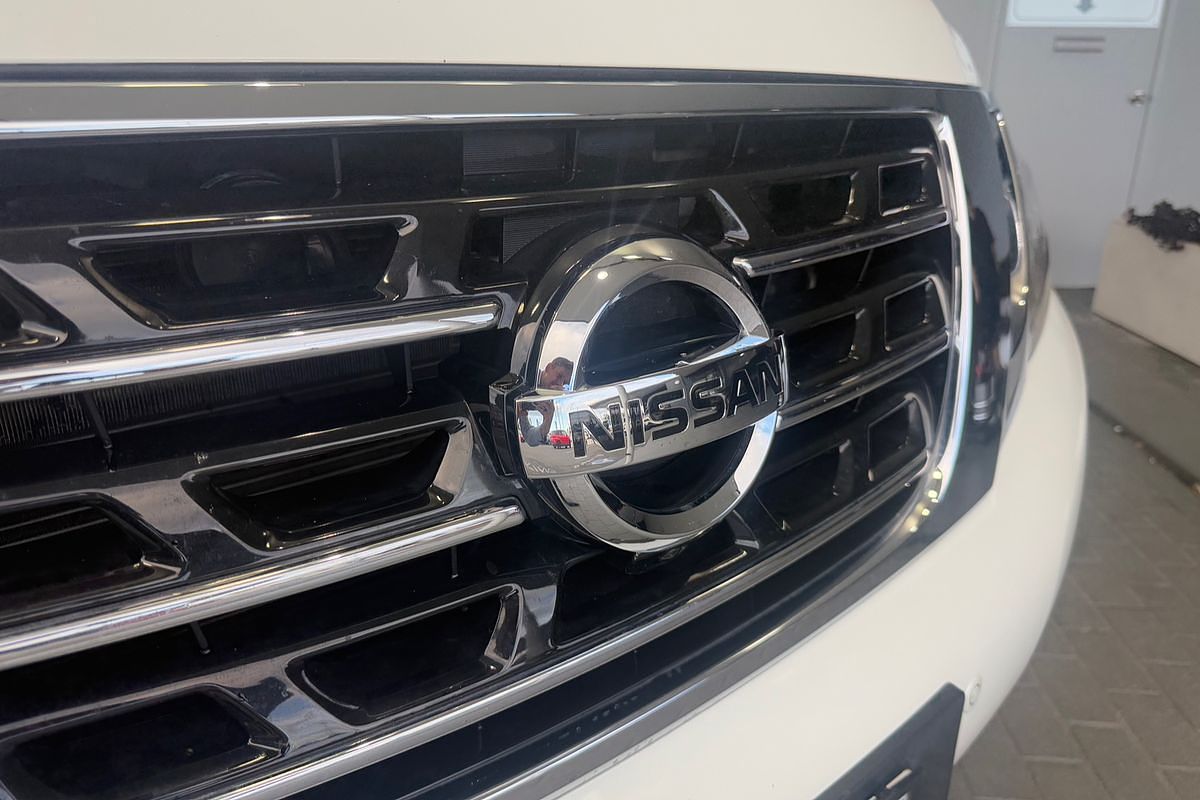 2017 Nissan Patrol Ti Y62 Series 4