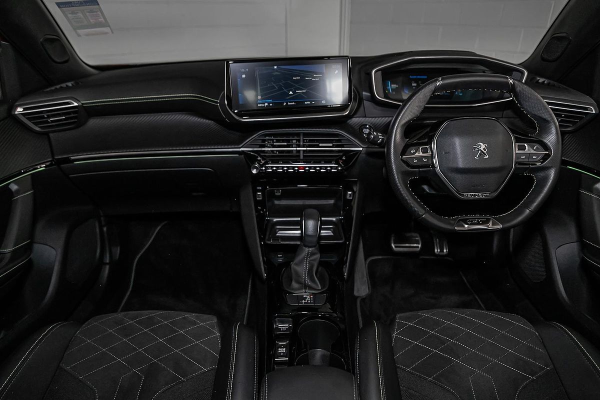 2023 Peugeot 2008 GT P24