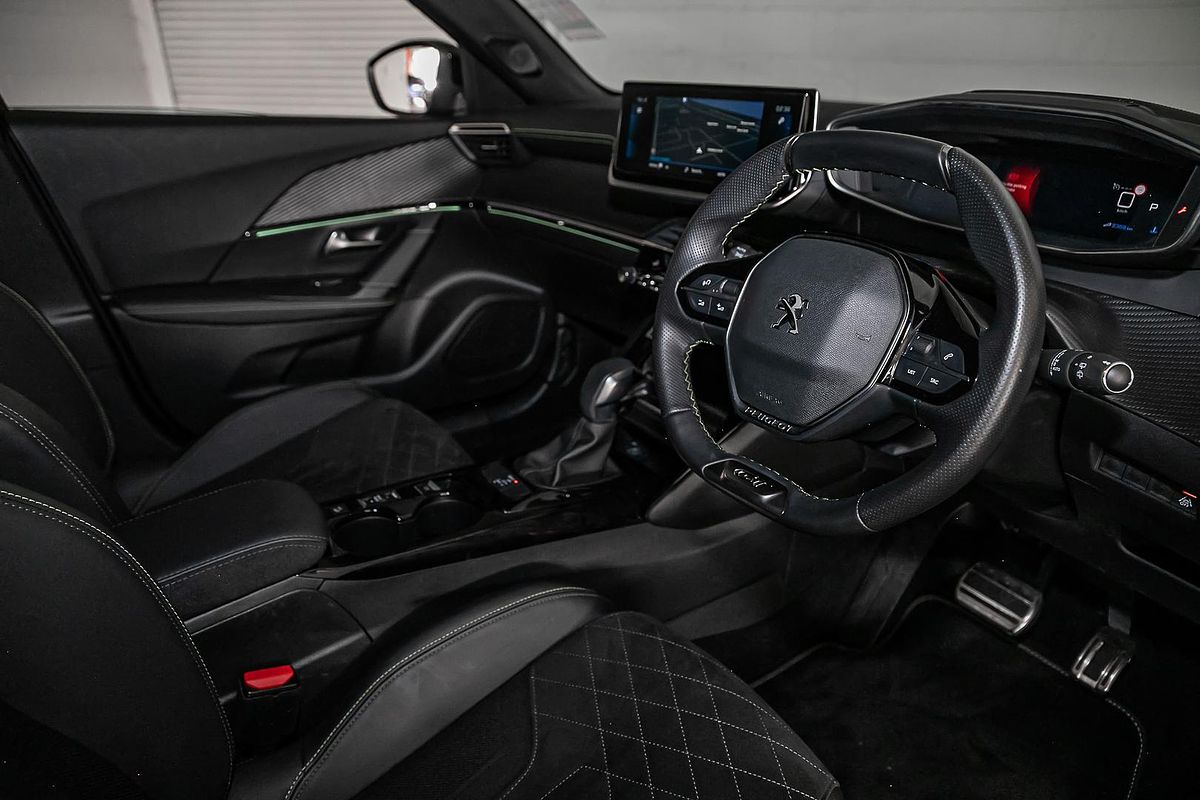 2023 Peugeot 2008 GT P24