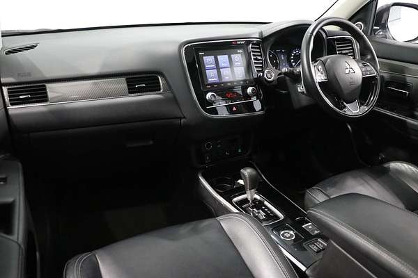 2020 Mitsubishi Outlander Exceed ZL