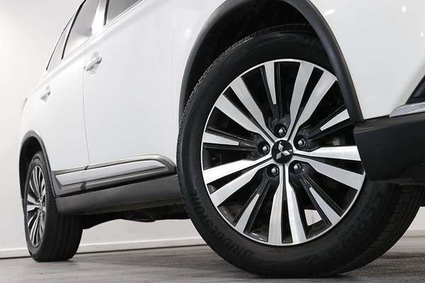 2020 Mitsubishi Outlander Exceed ZL