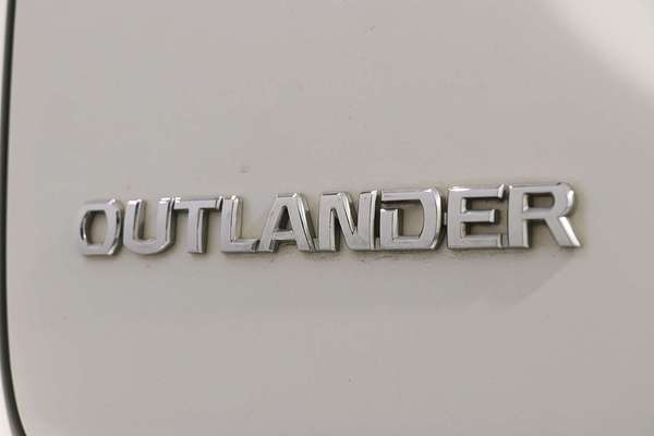 2020 Mitsubishi Outlander Exceed ZL
