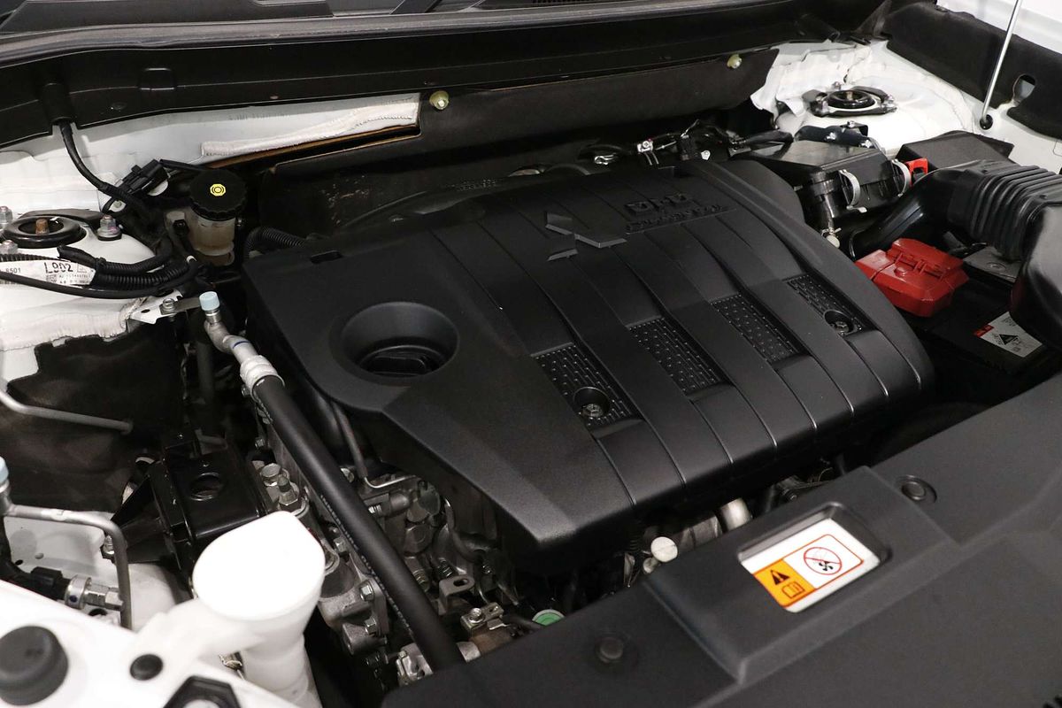 2020 Mitsubishi Outlander Exceed ZL