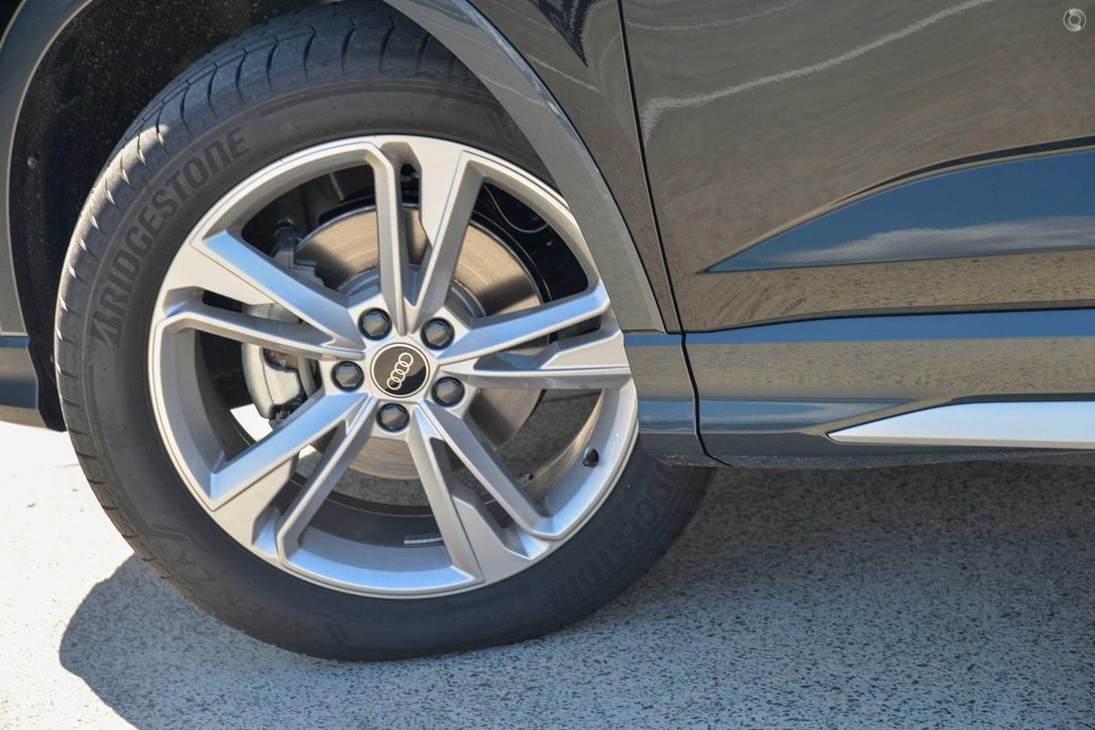 2025 Audi Q3 35 TFSI S line F3