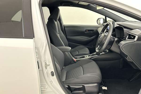 2022 Toyota Corolla Ascent Sport Hybrid ZWE211R