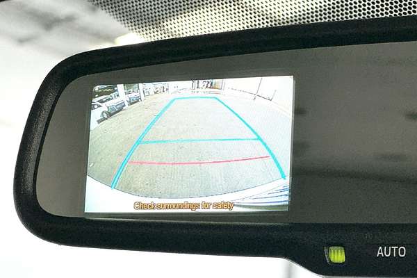 2018 Toyota Hiace Commuter TRH223R