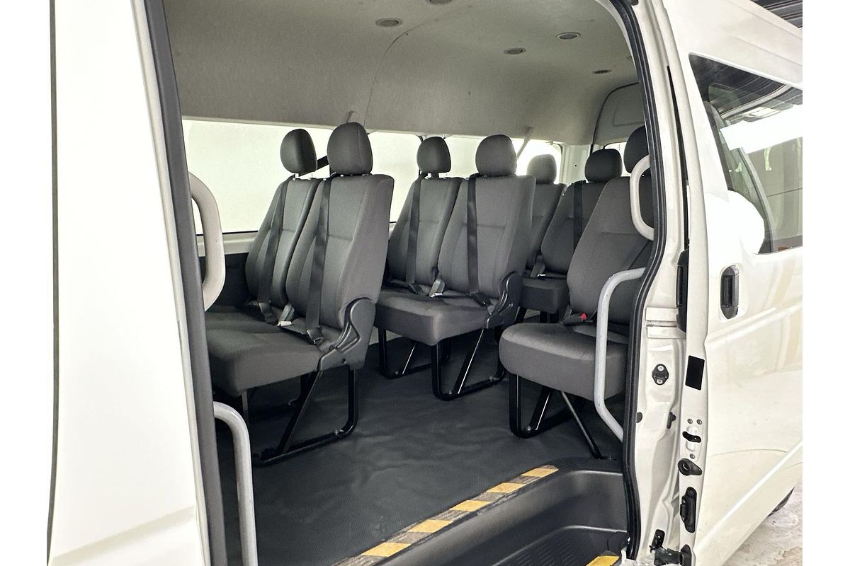 2018 Toyota Hiace Commuter TRH223R