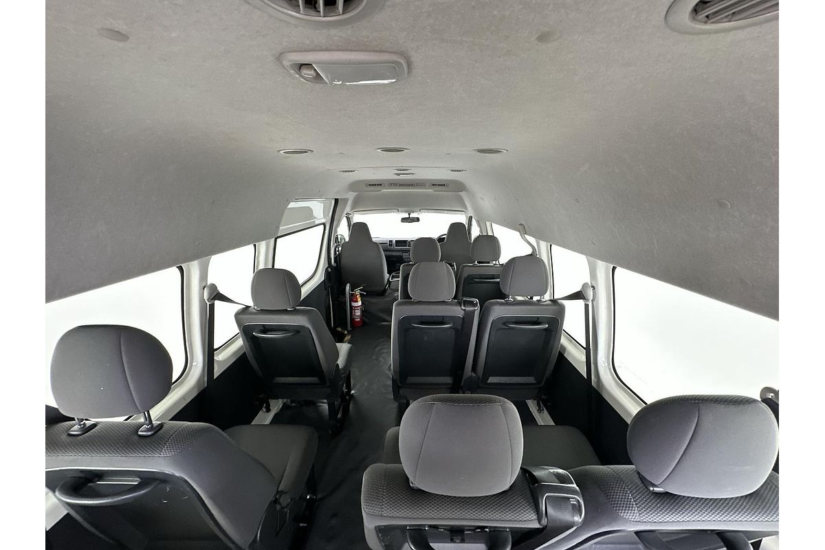 2018 Toyota Hiace Commuter TRH223R