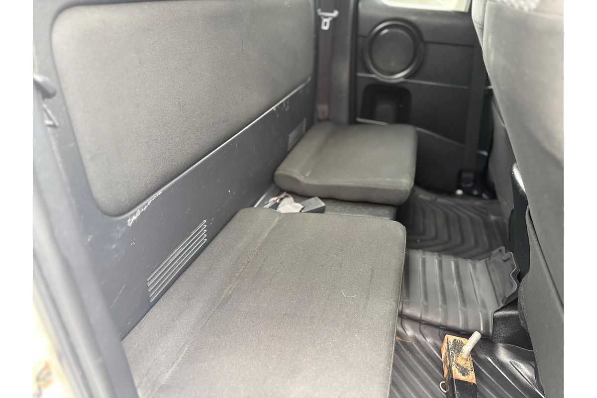 2018 Toyota Hilux Workmate GUN125R 4X4