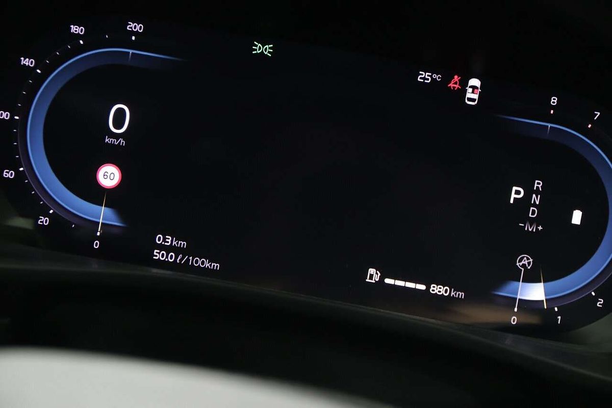 2023 Volvo XC40 Ultimate B5 Dark