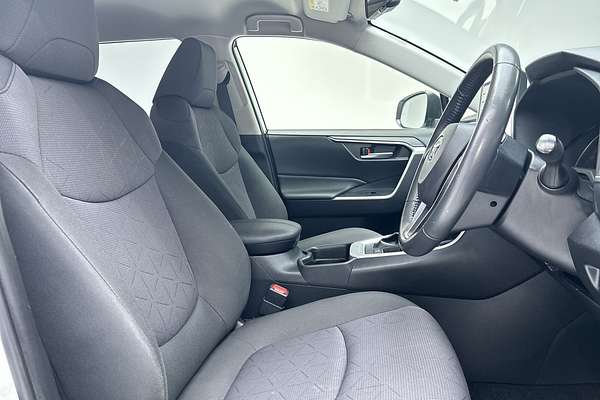 2021 Toyota RAV4 GXL AXAH52R