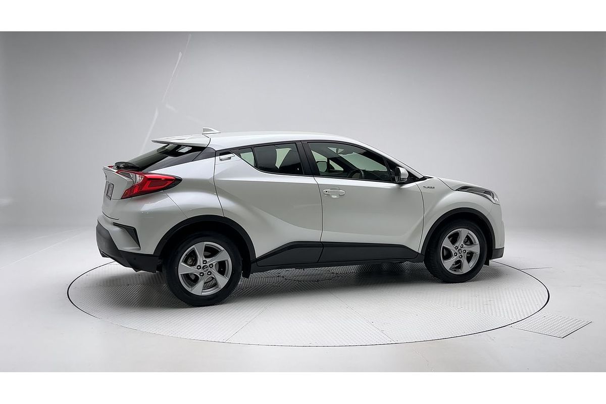 2018 Toyota C-HR  NGX50R