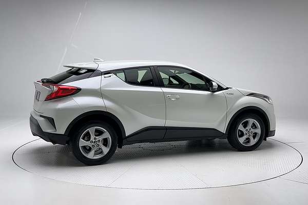 2018 Toyota C-HR  NGX50R