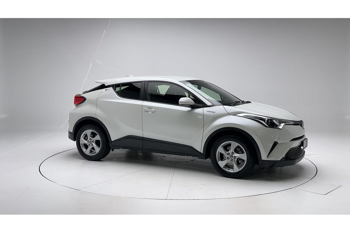 2018 Toyota C-HR  NGX50R