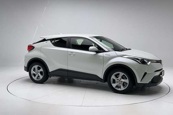2018 Toyota C-HR  NGX50R