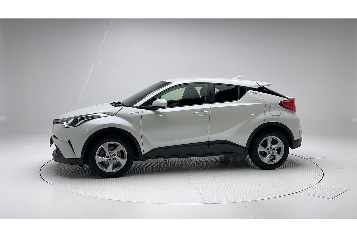 2018 Toyota C-HR  NGX50R