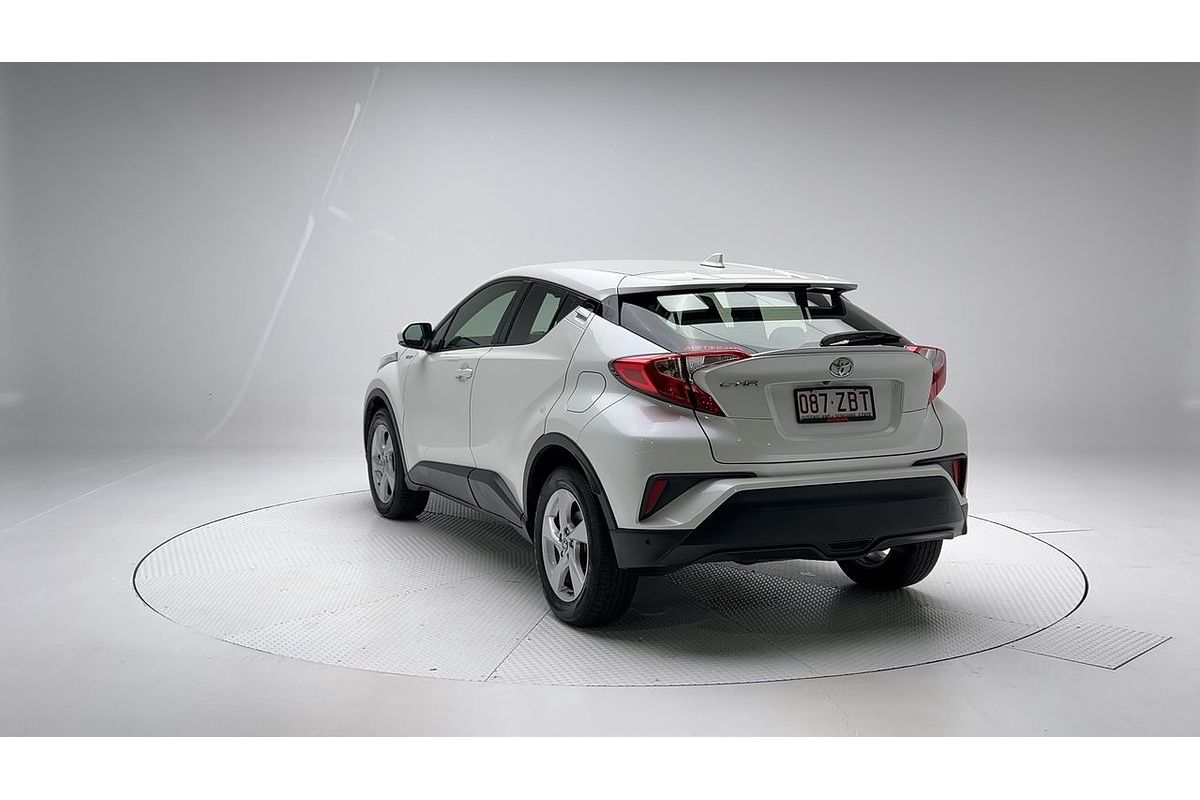 2018 Toyota C-HR  NGX50R