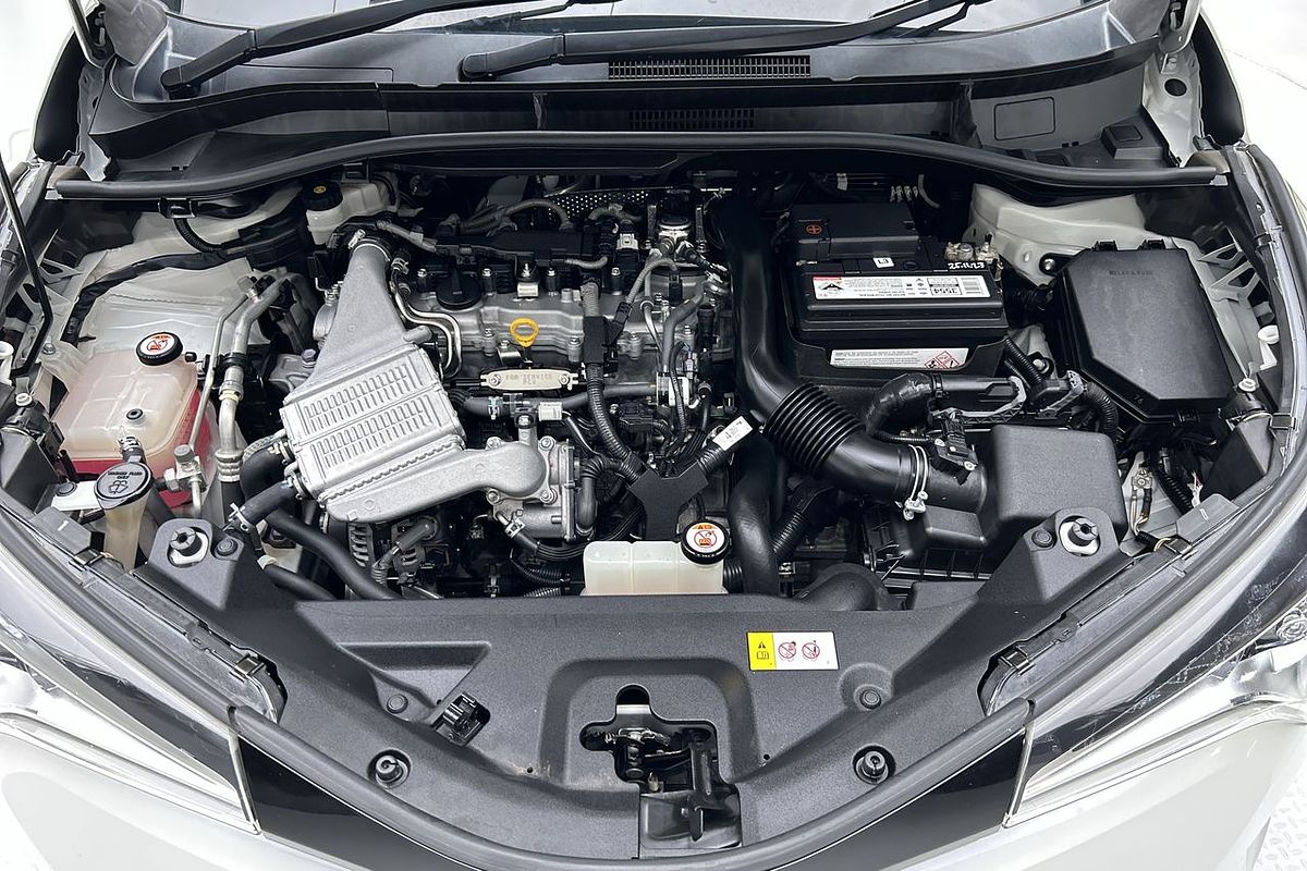 2018 Toyota C-HR  NGX50R