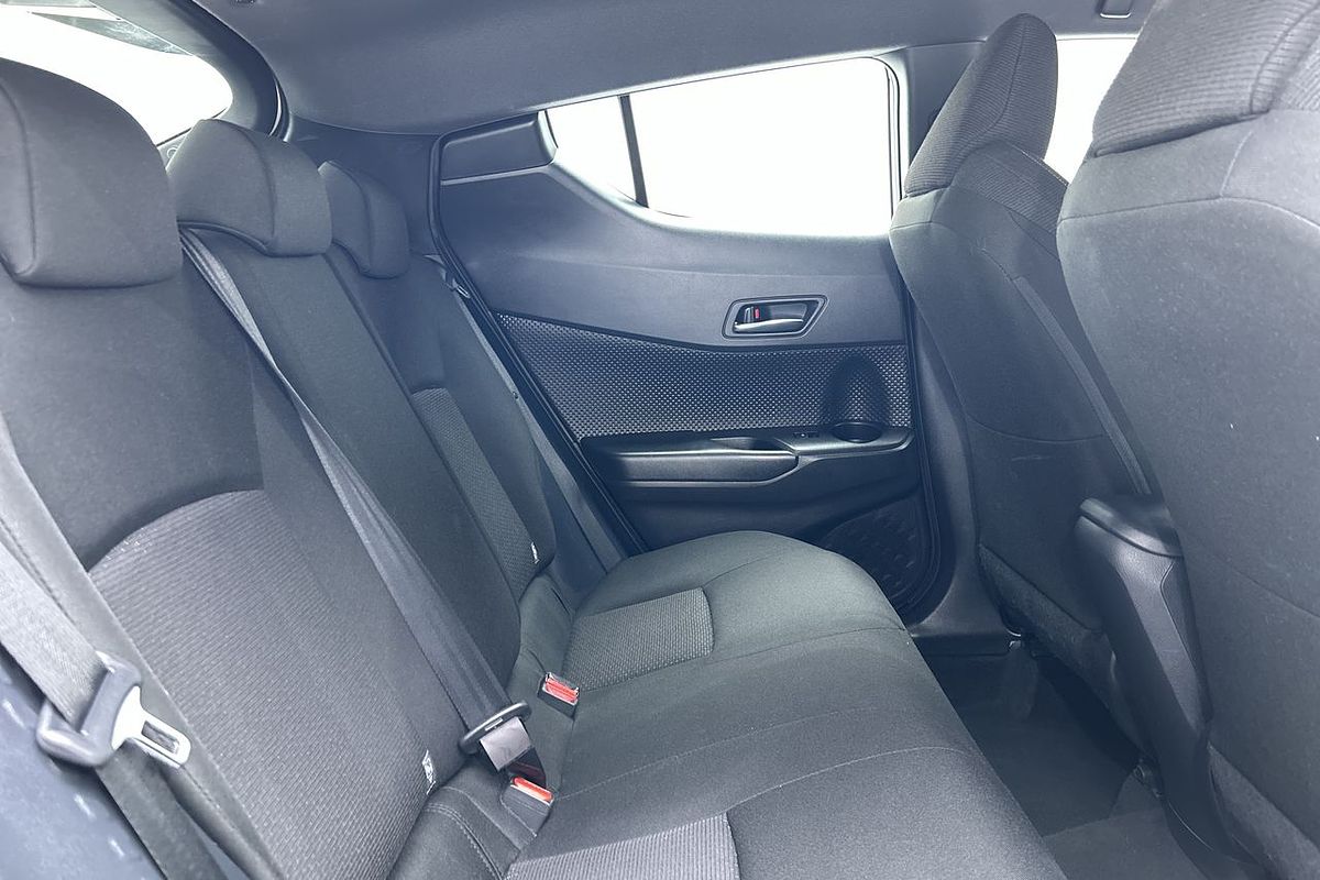 2018 Toyota C-HR  NGX50R