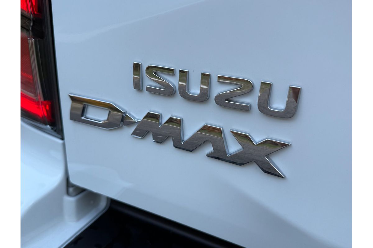 2025 Isuzu D-MAX X-TERRAIN 4X4