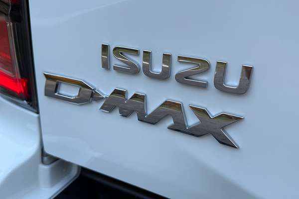 2025 Isuzu D-MAX X-TERRAIN 4X4