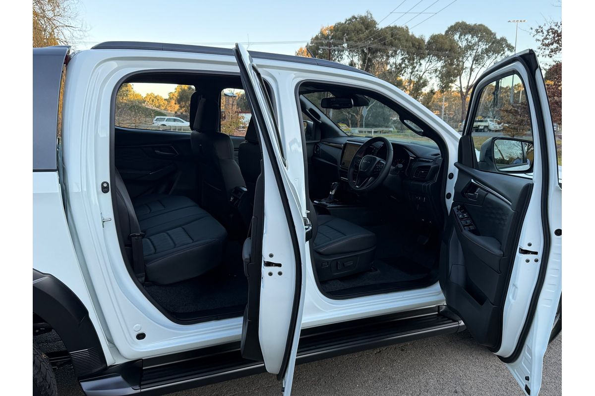 2025 Isuzu D-MAX X-TERRAIN 4X4