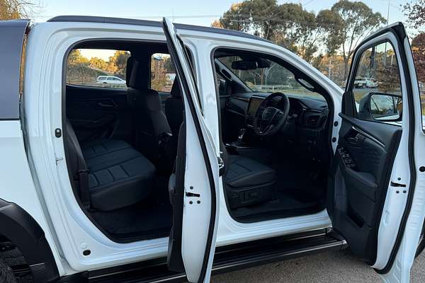 2025 Isuzu D-MAX X-TERRAIN 4X4