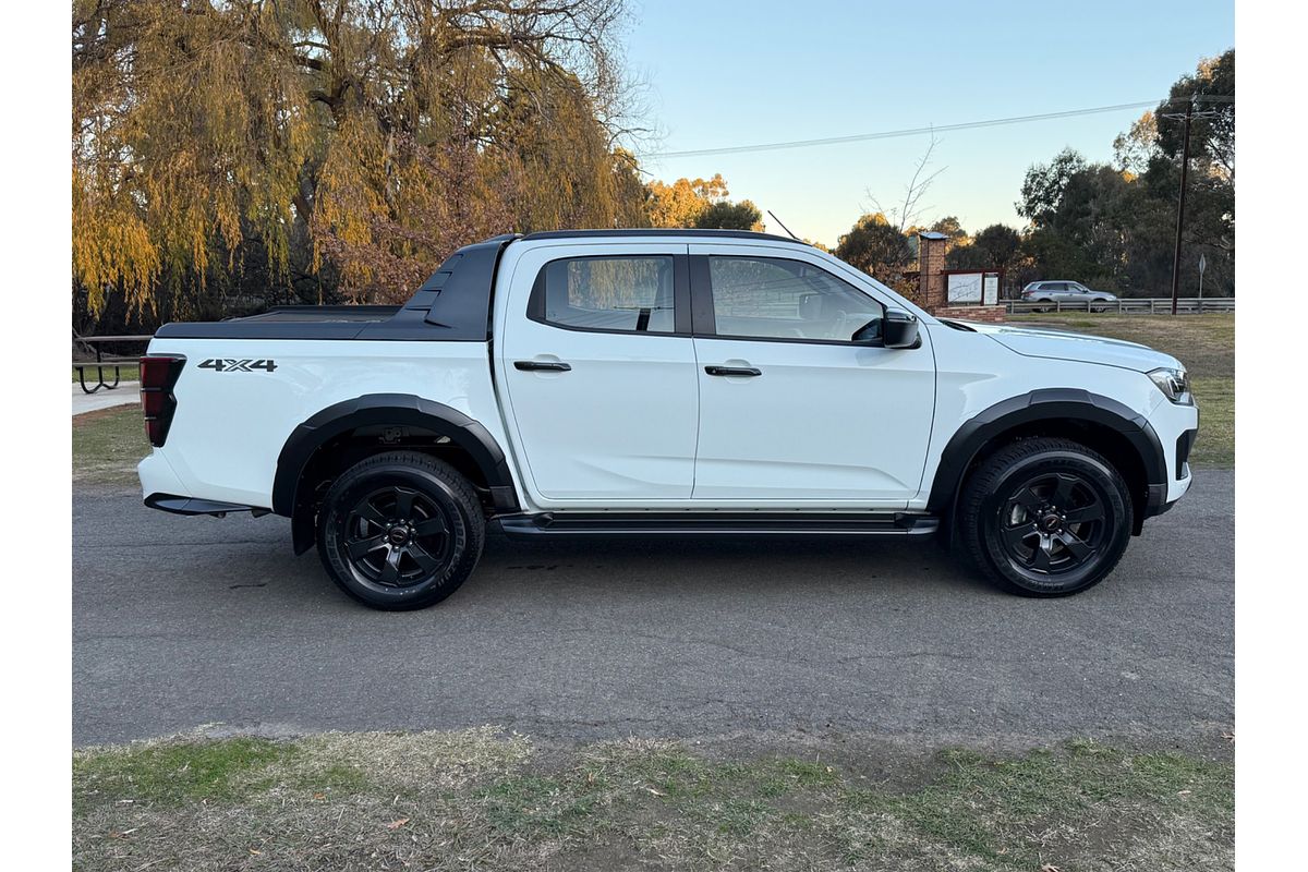 2025 Isuzu D-MAX X-TERRAIN 4X4