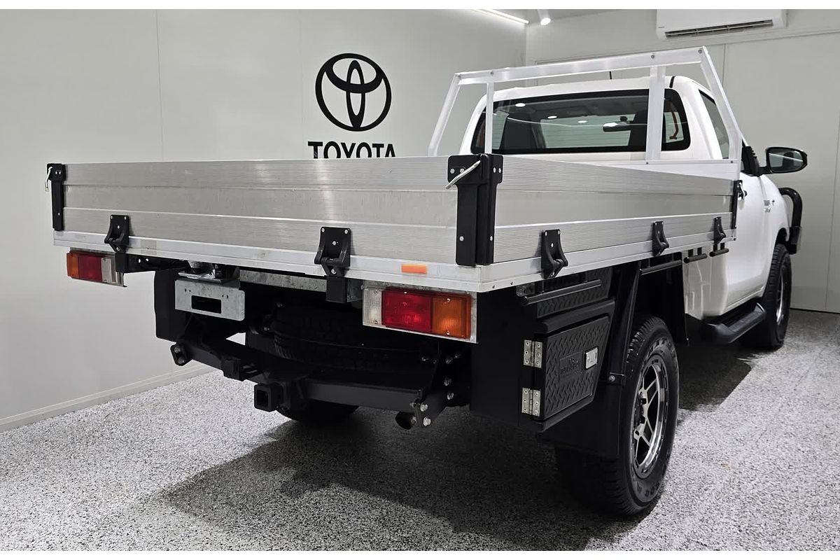 2019 Toyota Hilux Hilux 4x4 SR 2.8L T Diesel Manual Single Cab C/C GUN126R 4X4
