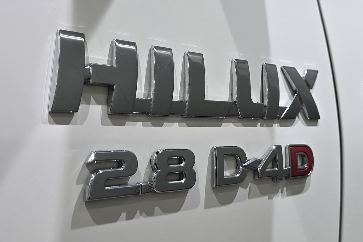 2019 Toyota Hilux Hilux 4x4 SR 2.8L T Diesel Manual Single Cab C/C GUN126R 4X4