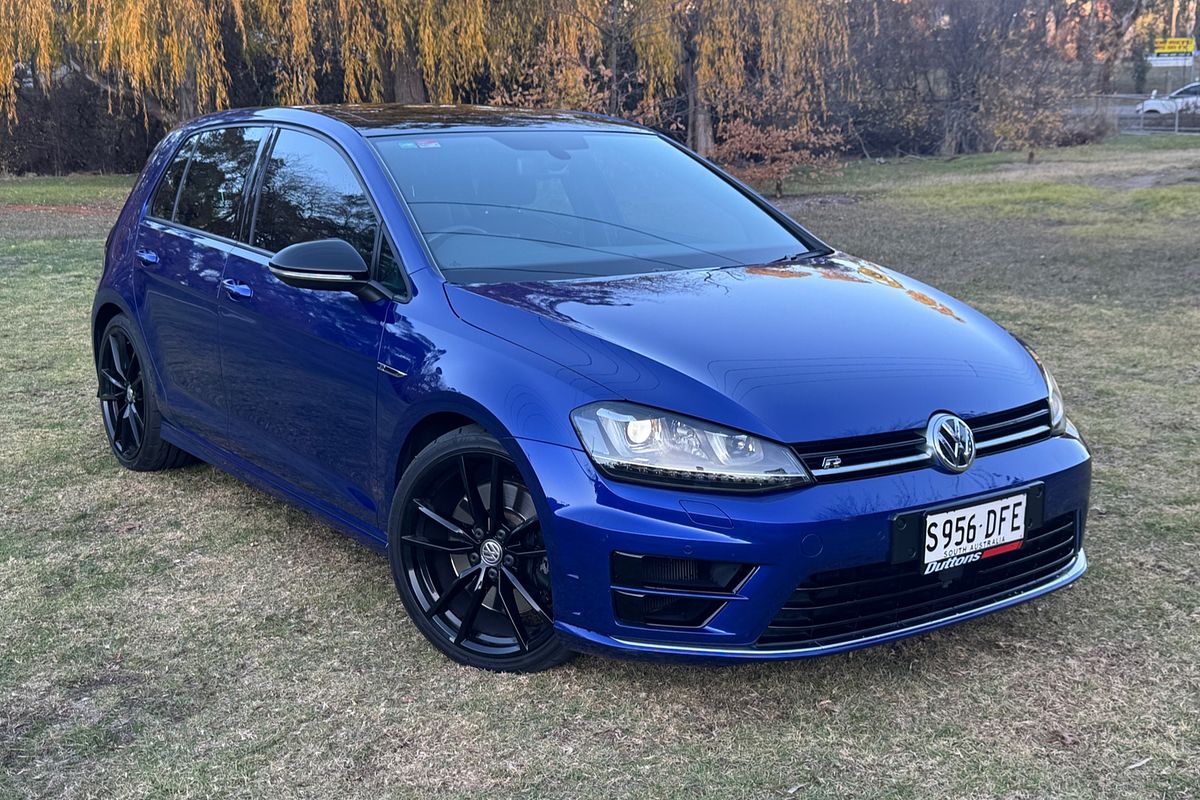 2015 Volkswagen Golf R Wolfsburg Edition 7