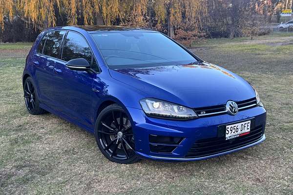 2015 Volkswagen Golf R Wolfsburg Edition 7