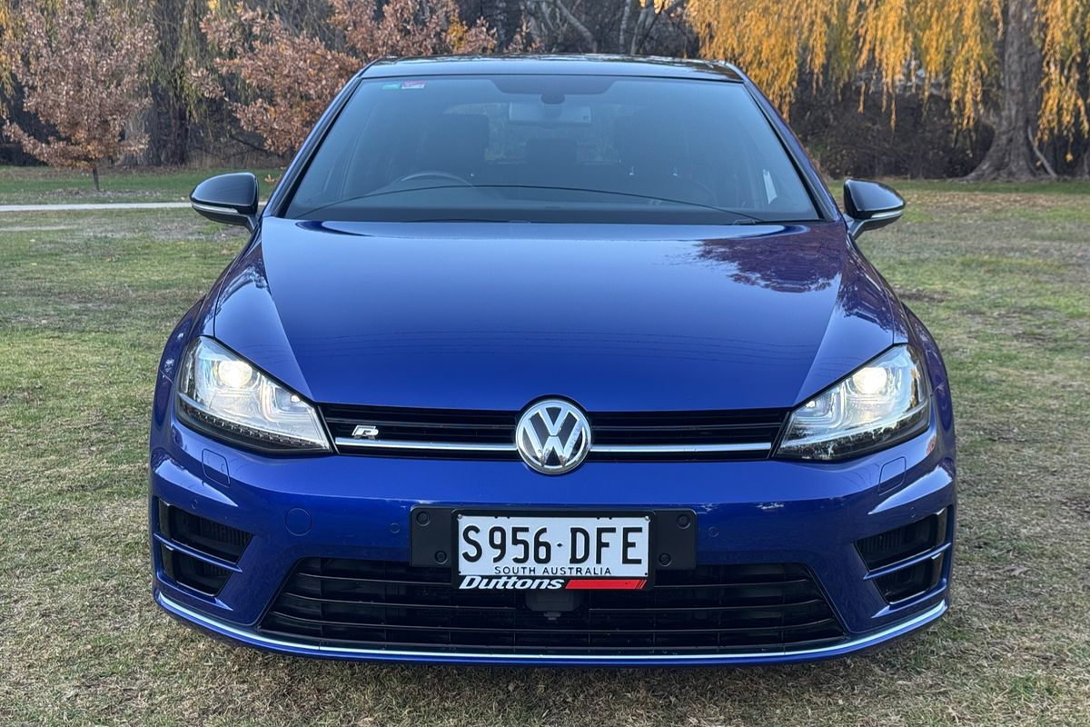 2015 Volkswagen Golf R Wolfsburg Edition 7