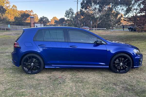 2015 Volkswagen Golf R Wolfsburg Edition 7