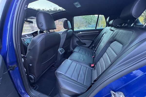 2015 Volkswagen Golf R Wolfsburg Edition 7