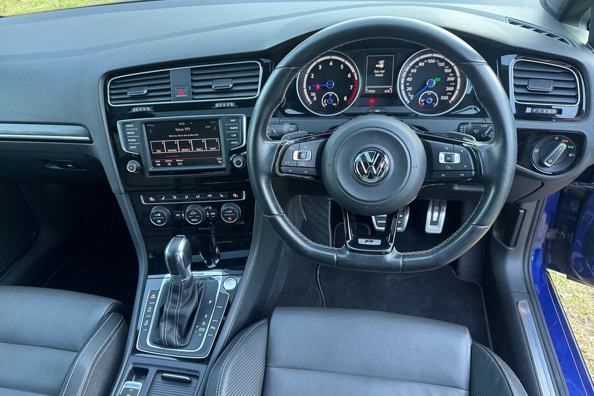 2015 Volkswagen Golf R Wolfsburg Edition 7
