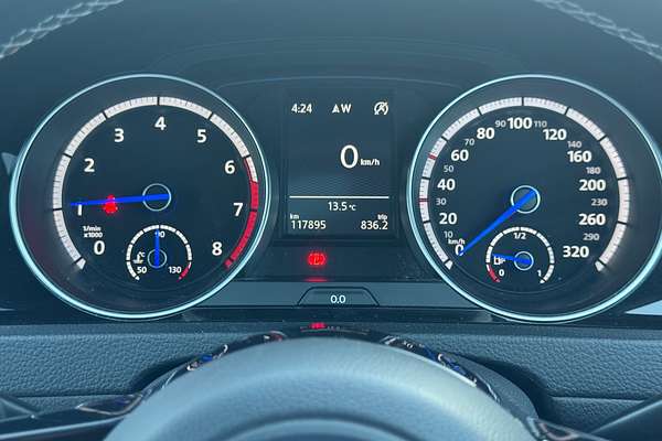 2015 Volkswagen Golf R Wolfsburg Edition 7