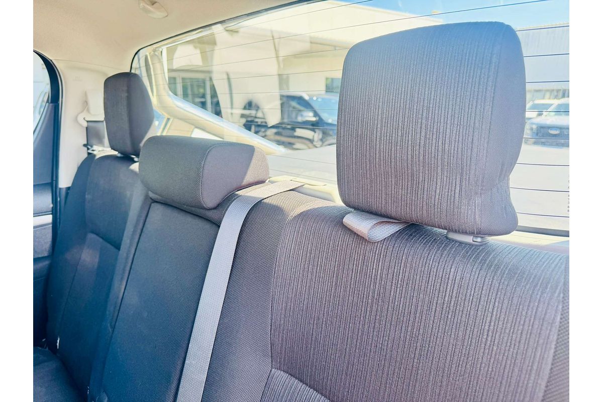 2019 Toyota Hilux SR5 GUN126R 4X4