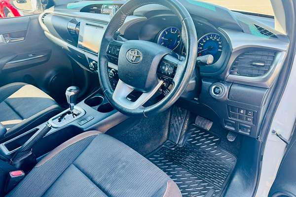 2019 Toyota Hilux SR5 GUN126R 4X4