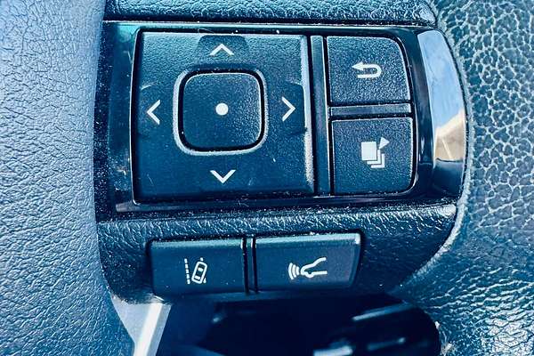 2019 Toyota Hilux SR5 GUN126R 4X4