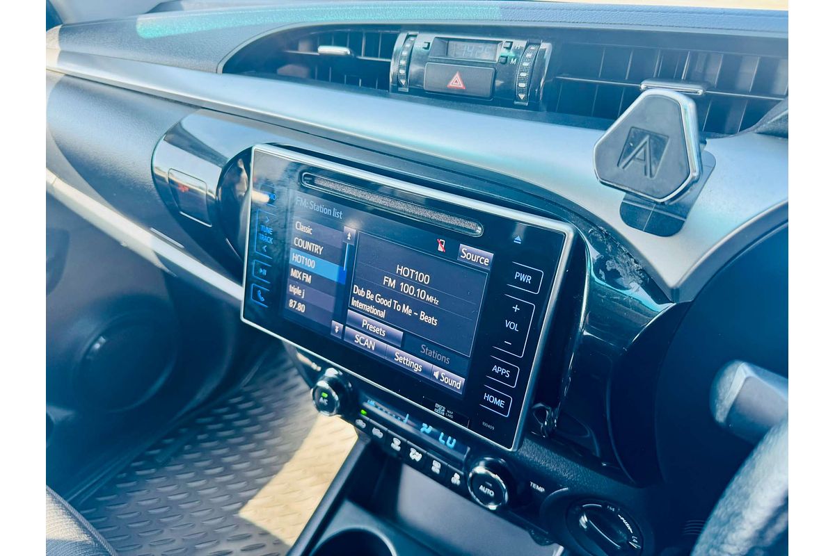 2019 Toyota Hilux SR5 GUN126R 4X4