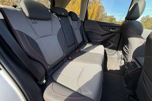 2024 Subaru Forester 2.5i Sport S5