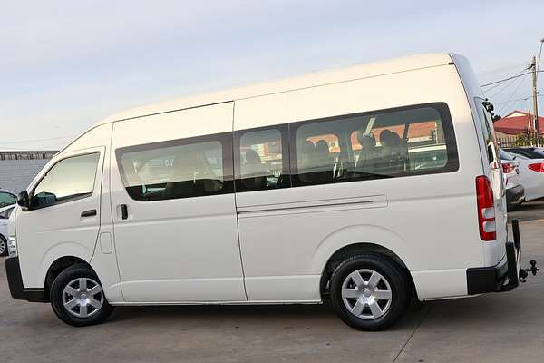 2017 Toyota Hiace Commuter TRH223R