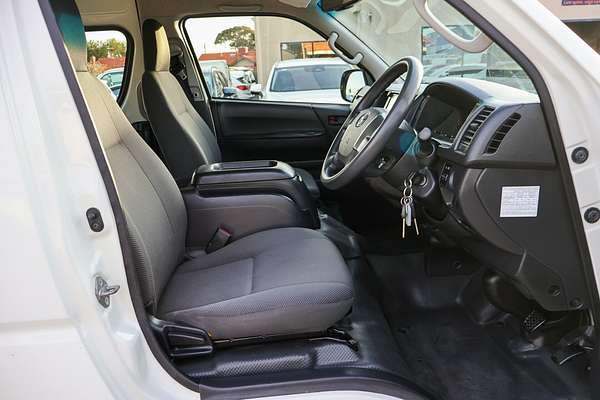 2017 Toyota Hiace Commuter TRH223R