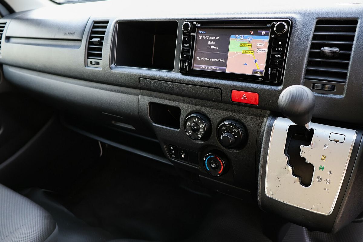 2017 Toyota Hiace Commuter TRH223R