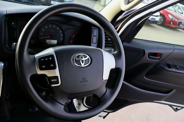 2017 Toyota Hiace Commuter TRH223R