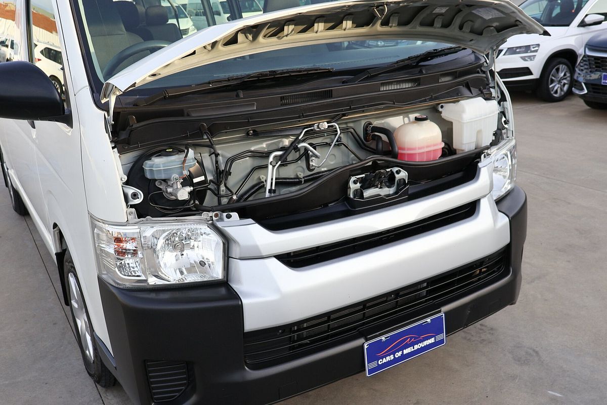 2017 Toyota Hiace Commuter TRH223R