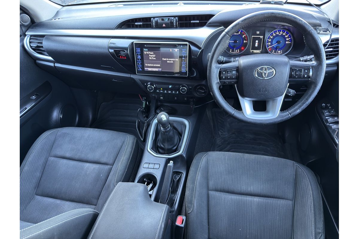 2016 Toyota Hilux SR5 GUN126R 4X4