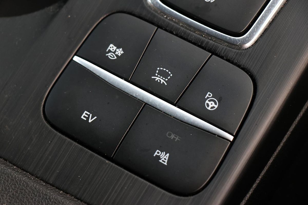 2022 Ford Escape ST-Line PHEV ZH